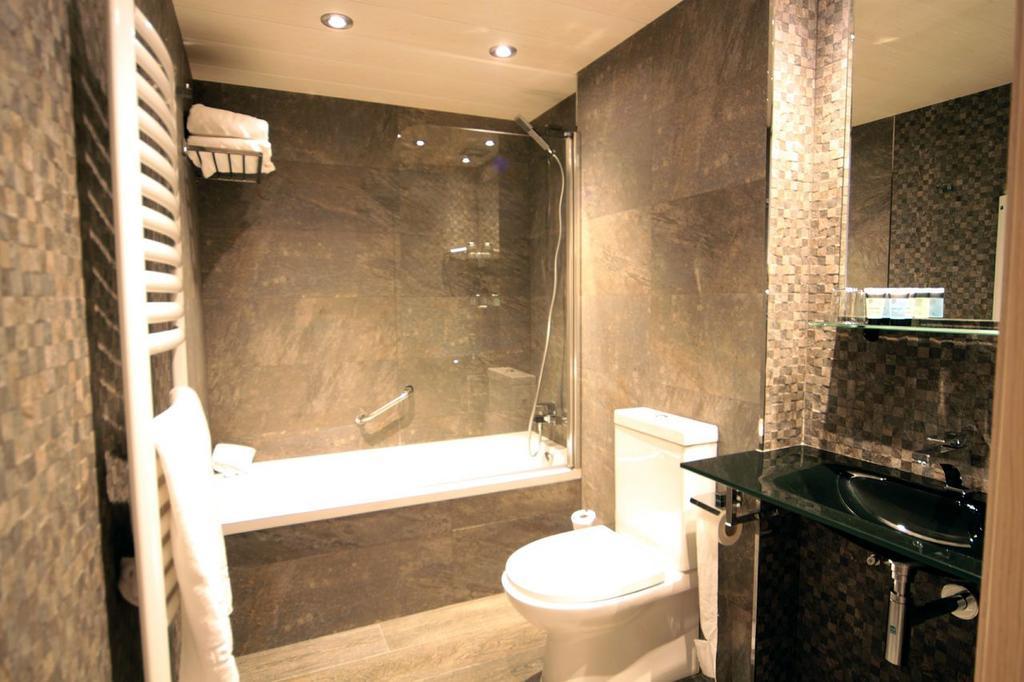 Hotel 9 Sant Antoni Ribes De Freser Zimmer foto